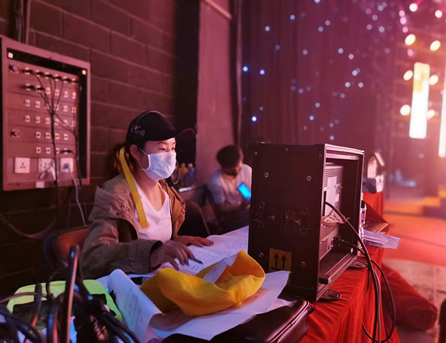 北京龍視星光-北京演播廳出租,北京晚會活動策劃,北京演播室,北京演播廳租賃